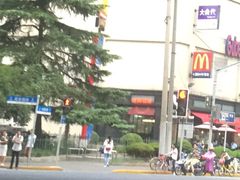 -家乐福(古北店)