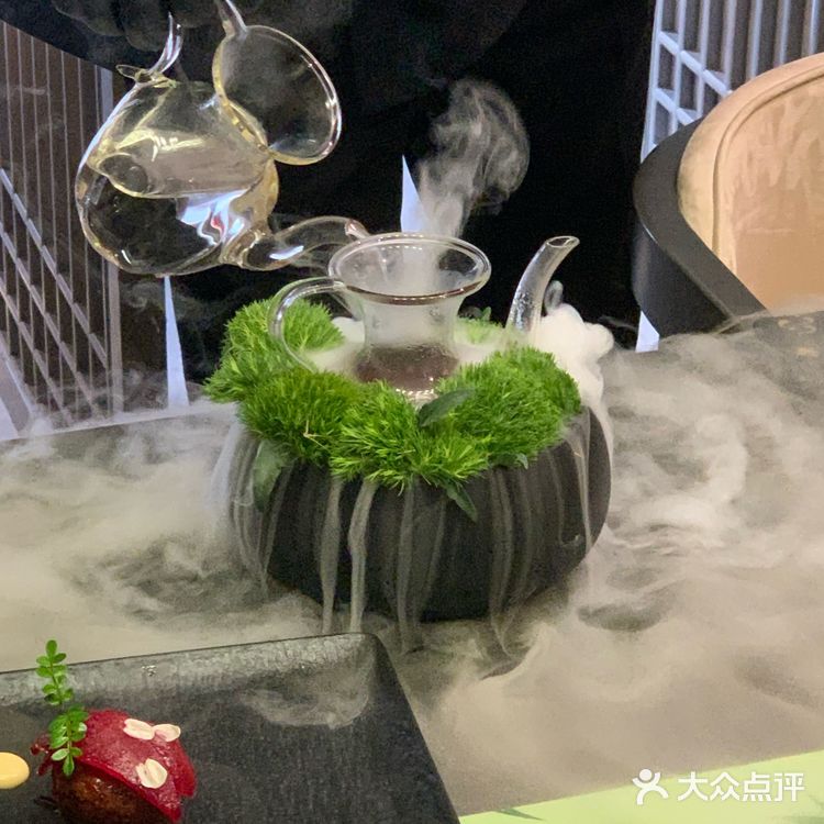 在杭州❗️这家店把每道菜都做成了艺术品🌸