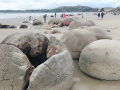 -摩拉基大圆石