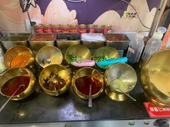 蘸料台-麻辣撸·地摊麻辣の串(鲁谷店)