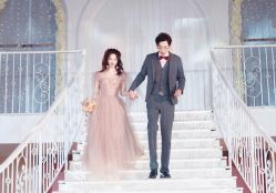 -Color卡诺婚纱礼服馆(南京严选店)