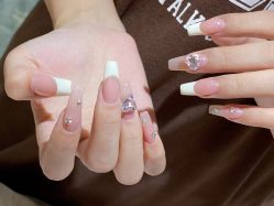 -爱纶美·美甲美睫半永久