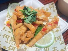 青柠酸爽剔骨鸡爪-何里玉(北京路店)