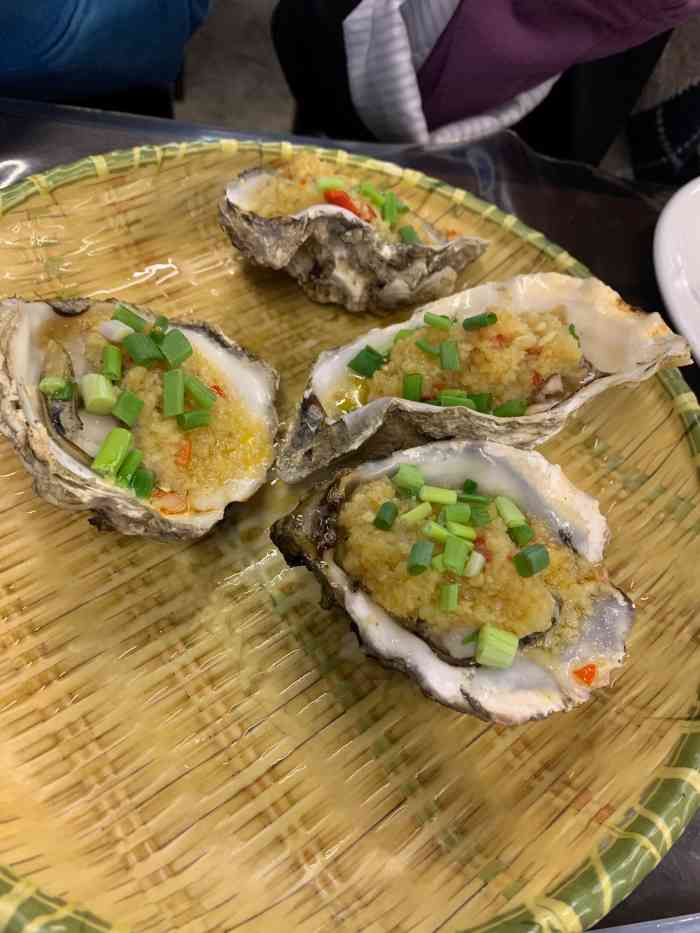 蚝鲜生·湛江生蚝-"因为离得很近,所以来吃了很多次了,生蚝个.