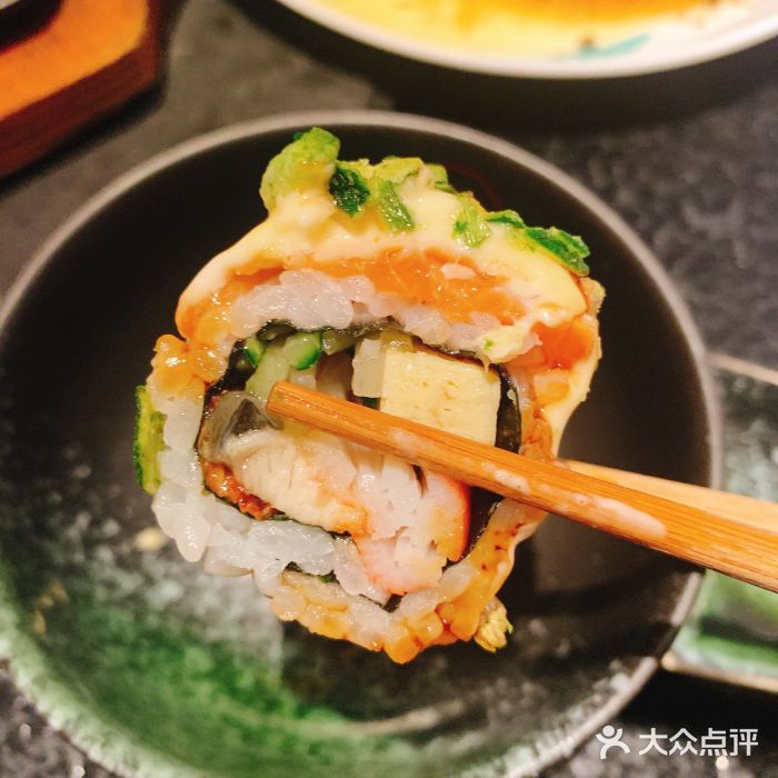 無境·匠心日本料理(汉街店)無境招牌卷寿司图片