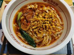 -呷佬·长沙手工米粉(金沙江路店)