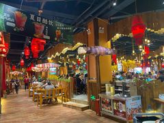 -老滇山寨•云南特色菜•地方菜•民族风情歌舞表演(金碧店)