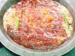 -茅草房·河畔园林火锅