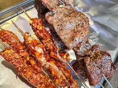 烤黑椒牛肉串-曼听小寨海鲜烧烤·大连辣炒大王(盖州街店)