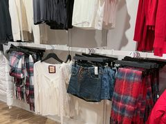 -Hollister(希慎广场店)