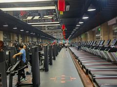 -健龙森俱乐部·游泳·健身·羽毛球综合体育馆
