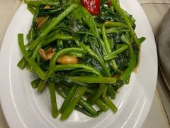 -肥仔文澳门猪骨煲(南京西路店)