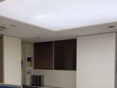 -卡罗酒店(东门晒布地铁站店)