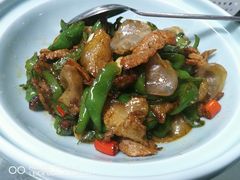 辣椒炒肉-以饭湘许(新塘万达店)