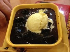 红豆香草凉粉-满记甜品(日月光二店)