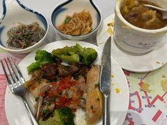 -四海一家自助餐(益田假日广场店)