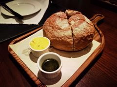 餐前面包-恰餐厅及酒吧 CHAR Bar & Grill (北京丽都皇冠假日店)