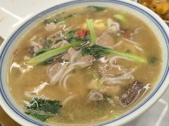-邱芳粉店(迎宾大道旗舰店)