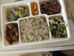 -丽华快餐(沁园路店)