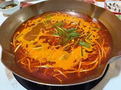 -毛辣果·贵州红酸汤牛肉火锅(西单店)