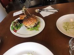 招牌牛肉汉堡-UPPER KITCHEN(延安路店)