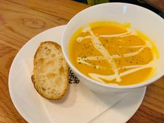 奶油南瓜汤-UPPER KITCHEN(延安路店)