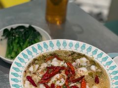 -姚姚酸菜鱼·金戈戈香港豉油鸡(喜荟城联名店)