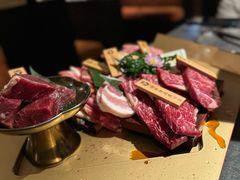 -铭牛烧肉·和牛海鲜自助(高新月牙湖店)
