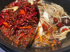-贰回巷火锅馆(钟楼店)