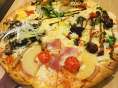 大宴金作四合一披萨-必胜客(桂林中山店)