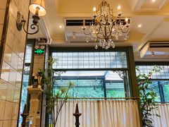 -玛格萝妮比萨屋(四平店)