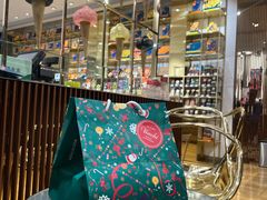 -VENCHI 闻绮(上海佛罗伦萨小镇店)
