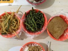 炒豆角-咱家王新国把子肉(县东巷店)