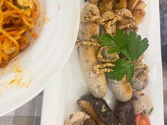 扒香肠配迷迭香烤土豆-后厨意餐La Cucina(外交公寓店)