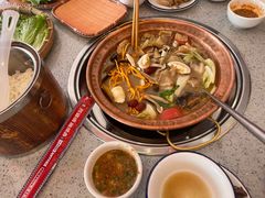 -阿婆情腊排骨火锅(金虹路店)