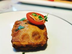 鹅肝酱莲藕盒-花舍·新派粤菜·西餐·下午茶(亚运村·鸟巢店)