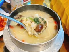 -赶海部落海鲜城(海阳路店)