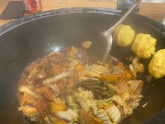 -晨皓祥人民公社铁锅炖菜(西华苑店)