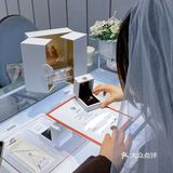 一生只爱一人，当然送她独属于她的DR钻戒！