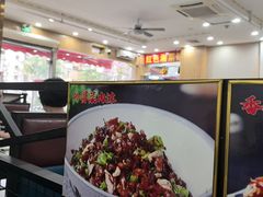 -红色湘菜馆(春风店)
