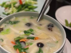 -通安客栈中餐厅·何家小馆