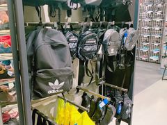 -ABC MART(心斎橋店)