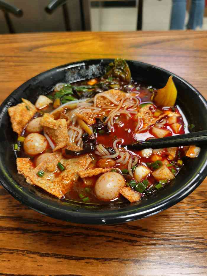 螺鼎记螺蛳粉(吾悦广场店)-"螺丝粉对于大家来说就是臭,跟臭豆腐的