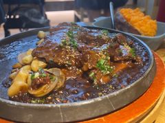 -蜜桃餐厅·伴山(绿宝广场店)