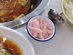 -丹水桥地锅鱼·翘嘴鲌·地方特色全鱼宴(丹江口大坝店)