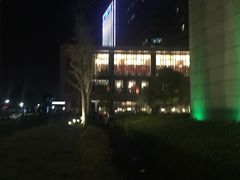 -上海虹桥西郊假日酒店