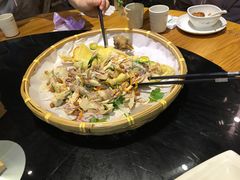 筲箕黄金捞鸡-花溪雨·森林餐厅(石基店)