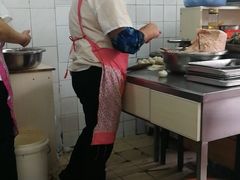 大堂-黄阿姨锅贴大王(万航渡路店)