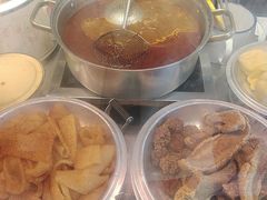-柳州肥姨妈大骨螺蛳粉(东靖路店)