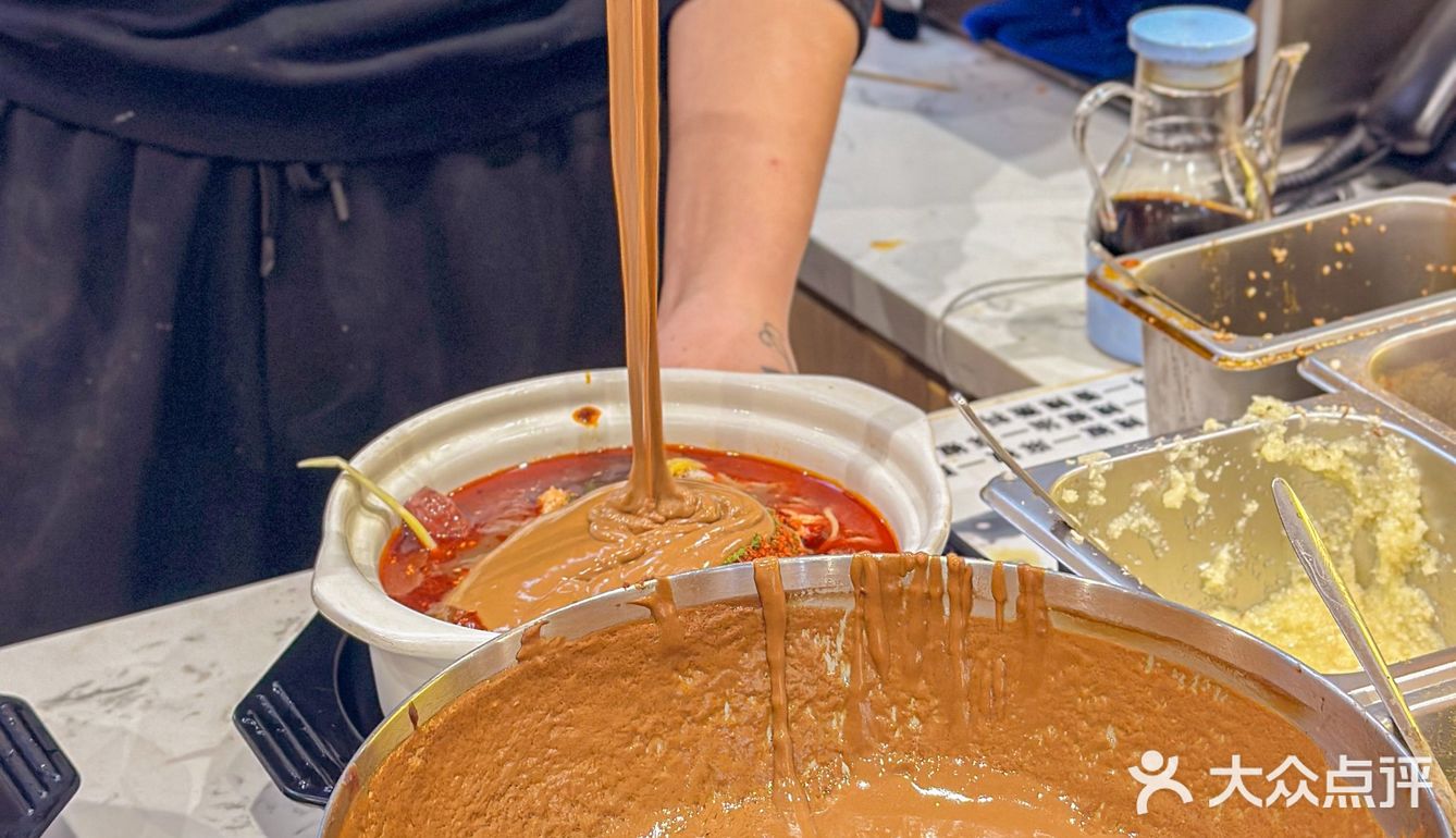 这家麻辣烫简直是我的最爱 不管是麻辣拌还是麻辣烫
